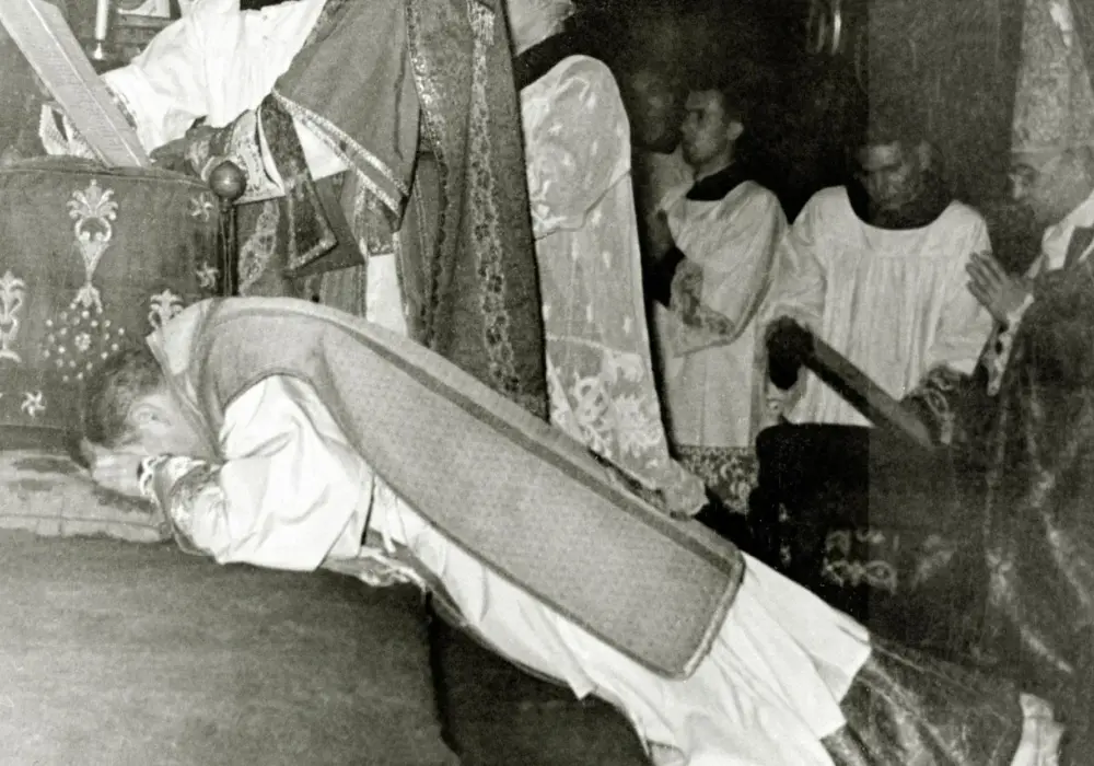 W którym roku Karol Wojtyła został księdzem? Zaskakujące fakty o jego życiu