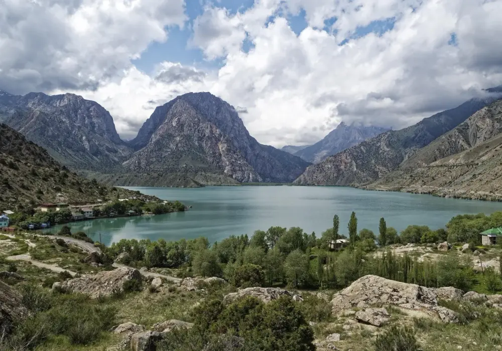 Kto odkrył góry Pamir? Fascynująca historia ich eksploracji