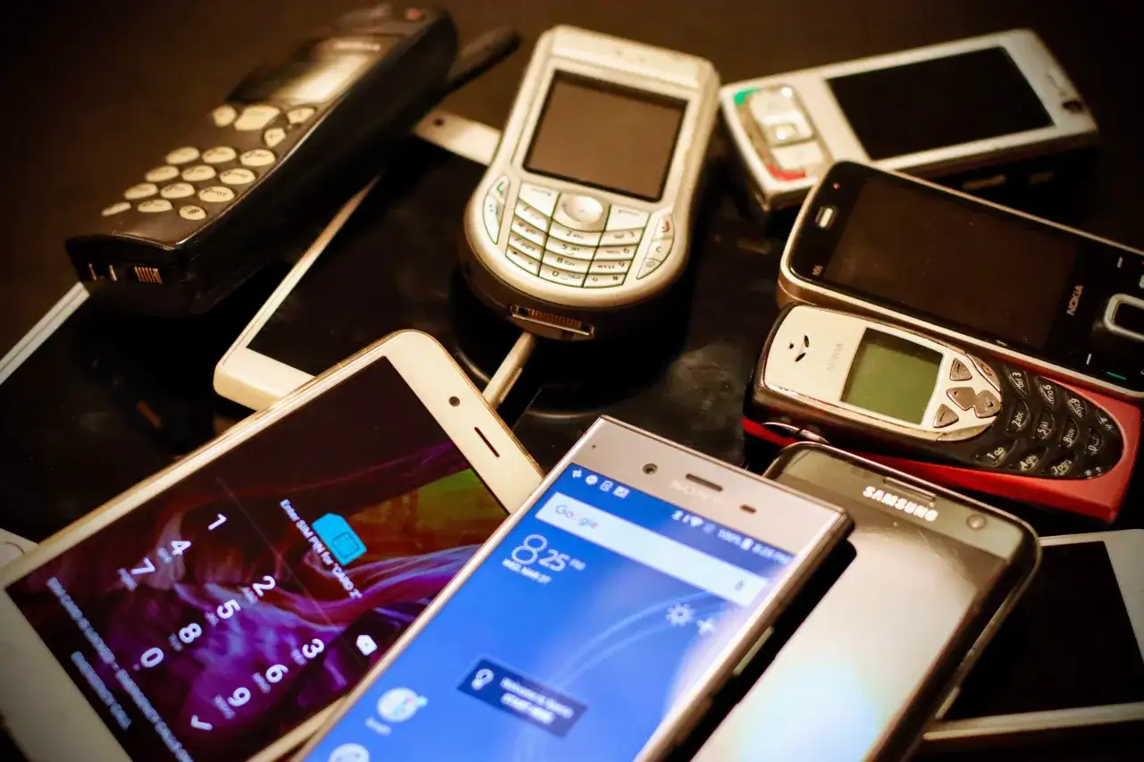 Zdjęcie Kto odkrył mikrofale i jak wpłynęło to na naszą technologię?